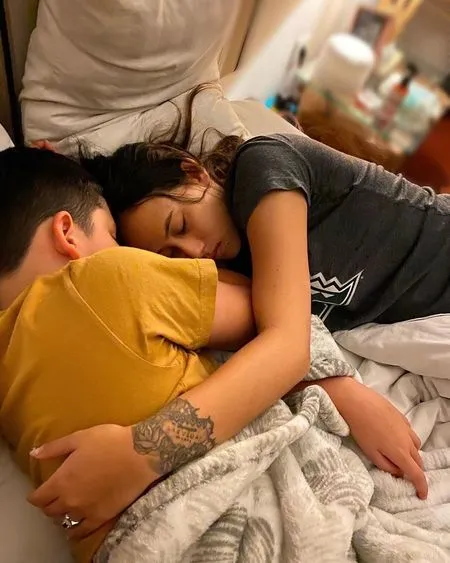 Calon Ibu Sambung Idaman, Ini 9 Potret Kedekatan Janisaa dan Kenzou Anak Mike Lewis - Tamara Blezynski