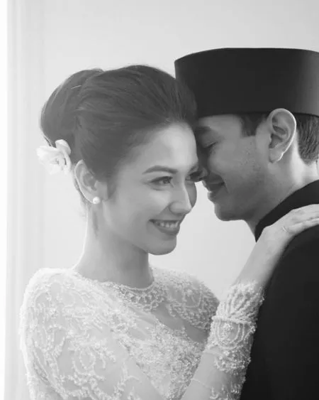 Cantik Banget Bak Barbie, Intip 9 Terbaru Potret Velove Vexia yang Kini Sudah Jadi Istri - Dinikahi Seorang Pengusaha Saham yang Tajir Melintir