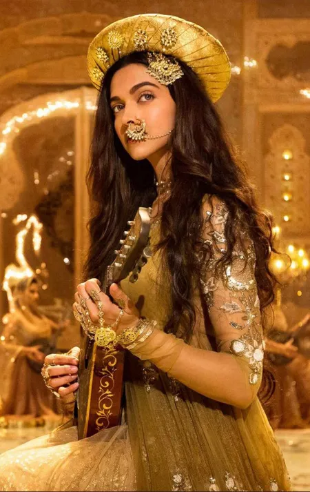 Cantiknya Deepika Padukone Di Bajirao Mastani Anggun Mempesona Kapanlagi Com Bit.ly/rttv_yt today we tried to react 'deewani mastani' from 'bajirao mastani'. bajirao mastani anggun mempesona