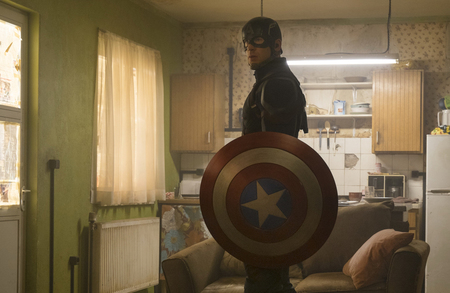 Chris Evans, Captain America Yang 'Bius' Penonton Layar Lebar
