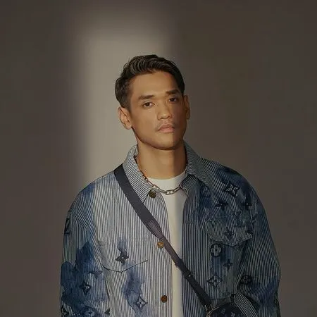 Cowok Fashionista! Sederet Foto Afgan Pamer Visual Super Ganteng dan Gaya Stylish di Majalah 'ELLE'