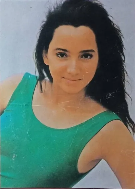 Dari Penyanyi - Bintang Film Panas, Ini 11 Foto Jadul Selebritis Saat Jadi Cover Majalah Era 90-an