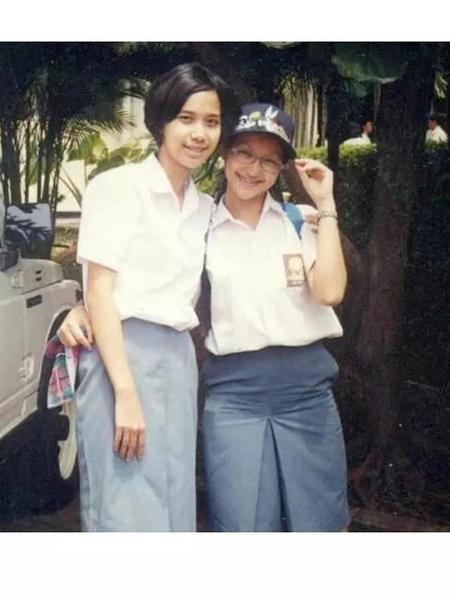 Deretan Foto Jadul Seleb Saat Masih Sma Ada Bunga Citra Lestari Yang Tampak Polos Gisella Anastasia Dengan Pipi Chubby Kapanlagi Com