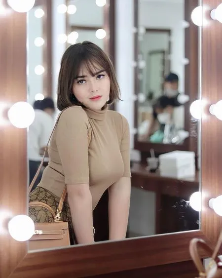 Deretan Foto OOTD Cantik Amanda Manopo yang Mencuri Perhatian Banget, Gayanya Stylish dan Selalu On Point!