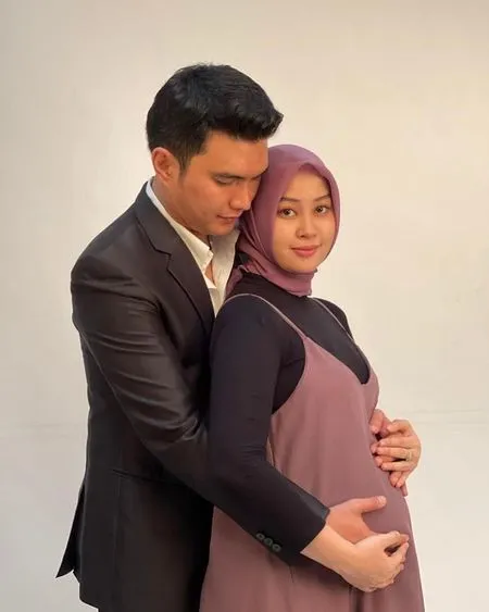 Deretan Potret Salsabilih Istri Aldi Taher yang Tengah Hamil Anak Pertama, Tunjukkan Babybump Semakin Besar
