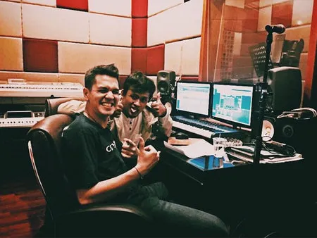 Dj Masa Kini Kevin Julio Buktikan Dialah Rajanya Lantai Dansa Kapanlagi Com