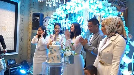 Dulu Berseteru dan Dijuluki Pelakor, 8 Momen Pertemuan Bella Shofie Dengan Mantan Istri Suami - Akhirnya Baikan Sampai Banjir Air Mata