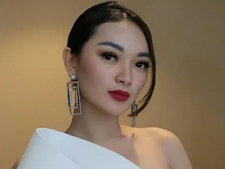 Dulu Hidup Kekurangan, 5 Selebriti Ini Bangkit & Raih Kesuksesan Besar