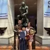 El Barack Lulus SD, Jessica Iskandar dan Vincent Dampingi Wisuda