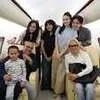 El Rumi dan Syifa Hadju Bareng Sahabat di Bali Untuk Resepsi Kedua, Naik Jet Pribadi