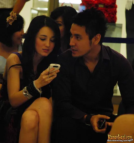 Julie Estelle Bicara Soal Perannya Di Rumah Dara Kapanlagi Com