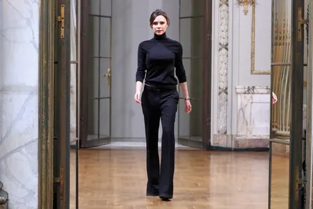 Fashion Show 1 Dekade Victoria Beckham, Penuh Cinta Dari Keluarga