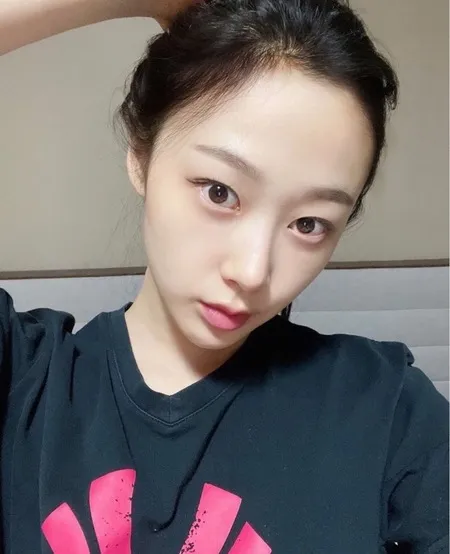 Flawless Setiap Saat, 8 Potret Member Aespa Tanpa Make Up Ini Cantik dan Natural Banget!