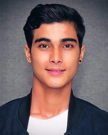 Foto-Foto Cinta Brian di Awal Masa Karir, Bintang 'BUKU HARIAN SEORANG ISTRI' Ini Sudah Ganteng Dari Dulu!