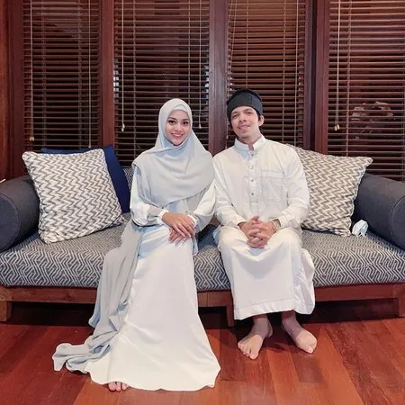 Foto-Foto Nuansa Ramadan Pertama Atta Halilintar dan Aurel Hermansyah Sebagai Suami Istri, Adem Banget!