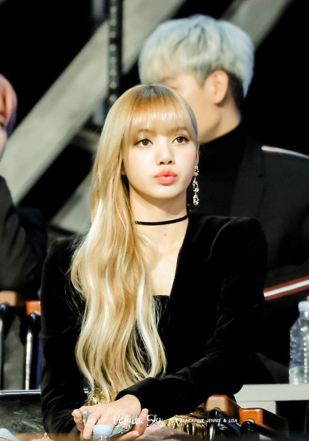 Foto 15 Idol K Pop Dengan Visual Secantik Manekin Ada Lisa Blackpink Tzuyu Twice Kapanlagi Com