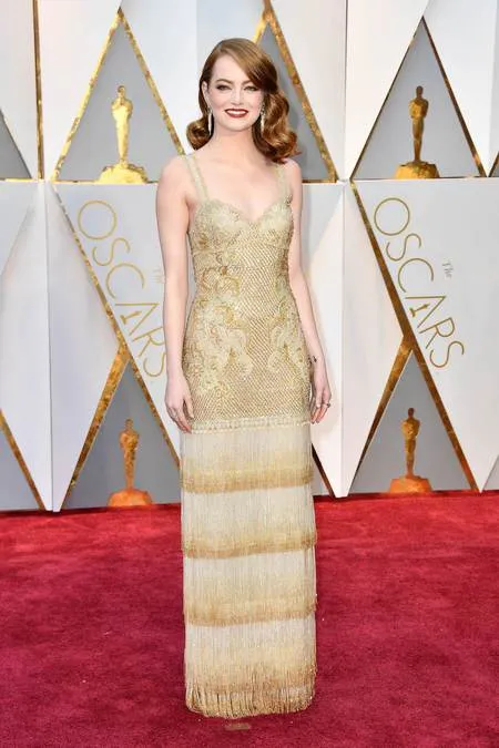 Foto 8 Fakta Di Balik 8 Gaun Mewah Selebriti Di Oscar 2017 Kapanlagi Com Foto 8 Fakta Di Balik 8 Gaun Mewah Selebriti Di Oscar 2017 Kapanlagi Com