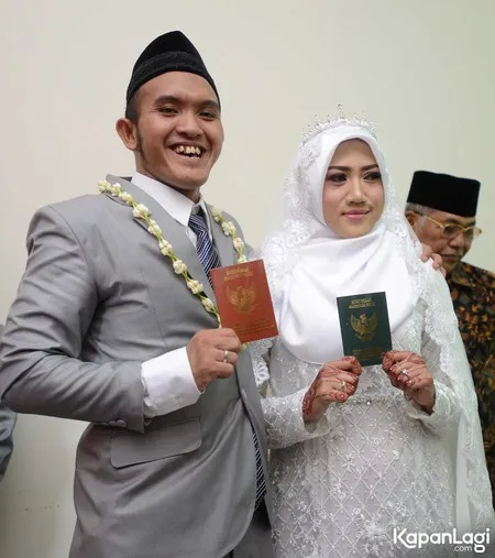 FOTO: Akad Nikah Caisar - Almaratu Intan Yang Digelar Sederhana