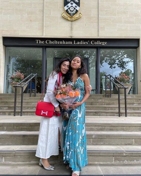 Foto Alisha Cucu Pertama Aburizal Bakrie yang Baru Saja Lulus SMA di Inggris, Manis dan Punya Prestasi Dunia