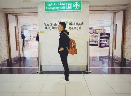 FOTO: Asyiknya Liburan Handika Pratama, Keliling Berbagai Negara