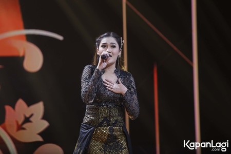 Foto Bawakan Pamer Bojo Duet Didi Kempot Bareng Nella Kharisma Sukses Bikin Goyang Kapanlagi Com