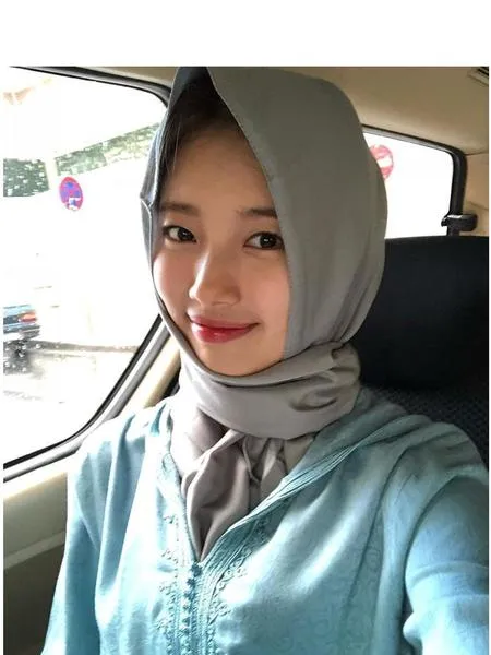 Foto Bintang Korea Saat Memakai Kerudung atau Sorban, dari Suzy, Song Hye Kyo Sampai Sehun EXO