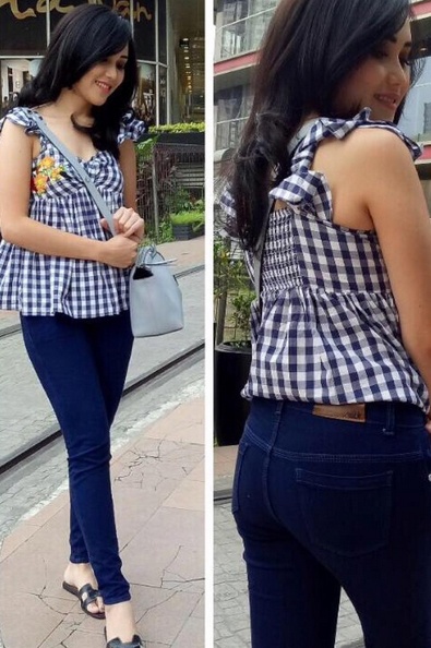 Foto Bisnis Fashion Ini Penampilan Simple Kece Ayu Ting Ting Kapanlagi Com