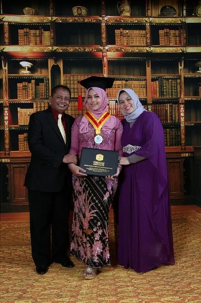 Foto Cantik Cantik 6 Putri Kadir Yang Bikin Kamu Tersenyum Kapanlagi Com