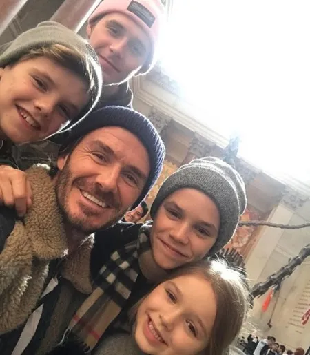 FOTO: David Beckham Ajak Istri & Anaknya Main Ski Seru di Kanada