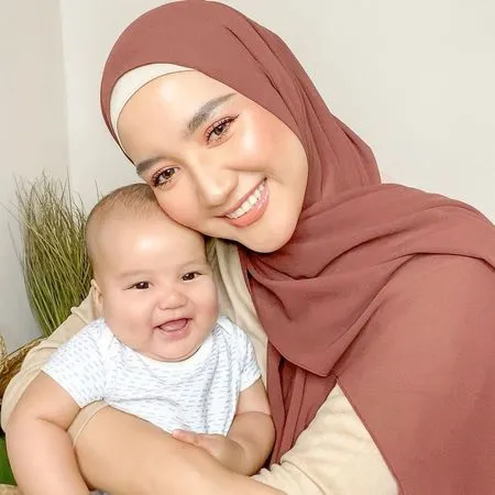 Foto Erica Putri dan Baby Zee, Sering Disebut Kembar dengan Citra Kirana dan Baby Athar