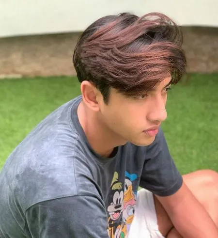 Foto Ganteng Harris Illanno Vriza Cowok Manis Yang Bikin Tiara Andini Lyodra Dan Ziva Magnolya Jatuh Cinta Kapanlagi Com