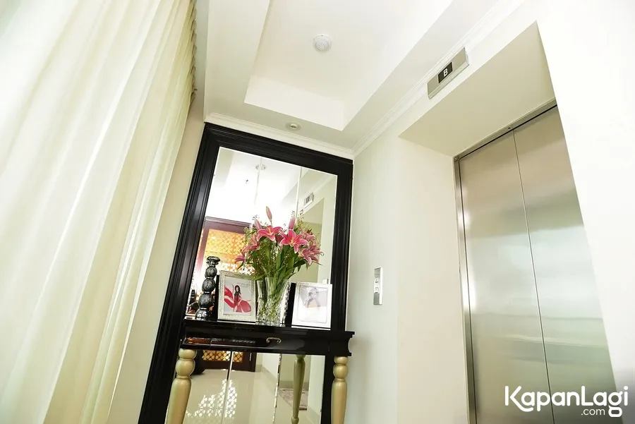 FOTO: Interior Mewah & Elegan Apartemen Sosialita Rina 