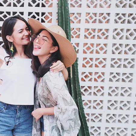 Foto Jalan Jalan Asyik Jessica Mila Bareng Enzy Storia Di Bali Kapanlagi Com