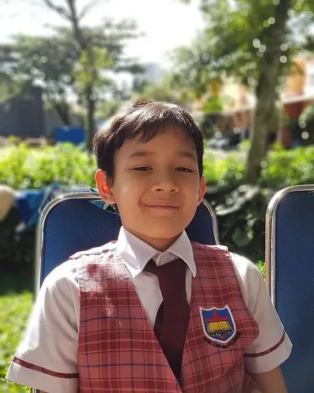 FOTO Jarvis Anak Marcellino Lefrandt yang Makin Ganteng, Punya Bakat Jadi Model!
