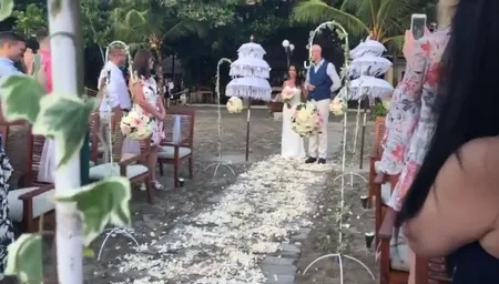 Foto Jessica Iskandar Kala Hadiri Pernikahan Di Bali Hangat Seru Kapanlagi Com