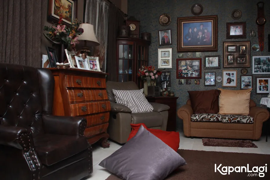 FOTO: Kamar Cantik Nadia Vega, Bernuansa Klasik & Serba ...
