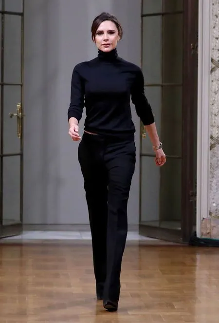 Keluarga Beckham Hadiri New York Fashion Week, Harper Cantik!