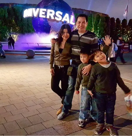 Foto Kemesraan Ari Wibowo Dan Istri Yang Jarang Terekspos Kapanlagi Com