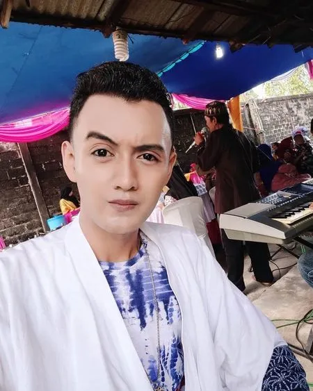 Semua Tentang Fadly Borneo Kdi Terlengkap