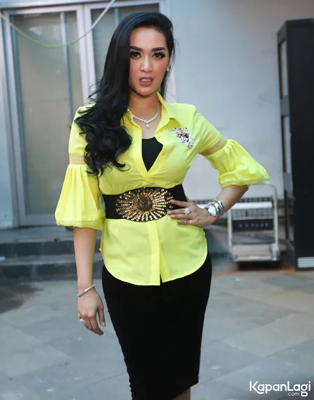 FOTO Koleksi Tas Branded, Lucky Hakim Larang Tiara Dewi Beli Lagi
