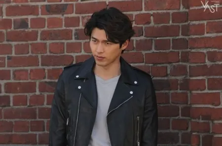 Foto Langka Hyun Bin Saat Jadi Bad Boy Rambut Sedikit Gondrong Tapi Hot Banget Kapanlagi Com