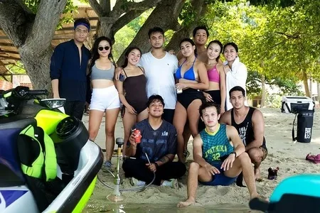 FOTO Liburan Rachel Vennya dan Salim Nauderer di Indonesia, Makin Lengket!