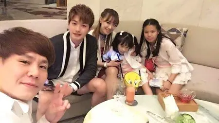 Foto Tampil Beda Deretan Aktor Ini Didandani Serba Warna Warni Kapanlagi Com