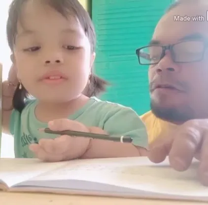 Foto Nabila Anak Keempat Ucok Baba yang Fisiknya Mirip dengan Sang Ayah, Selalu Ceria dan Jadi Moodbooster