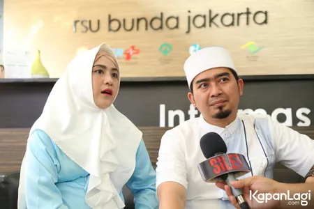 FOTO Nama Anak, Ustaz Solmed Sempat Berdebat Dengan April Jasmine