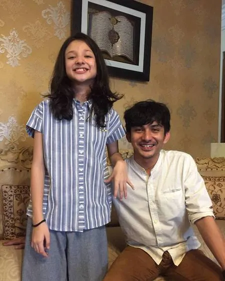 Foto Nevytania Gadis Cilik Misterius Kesayangan Yoga Pratama Kapanlagi Com
