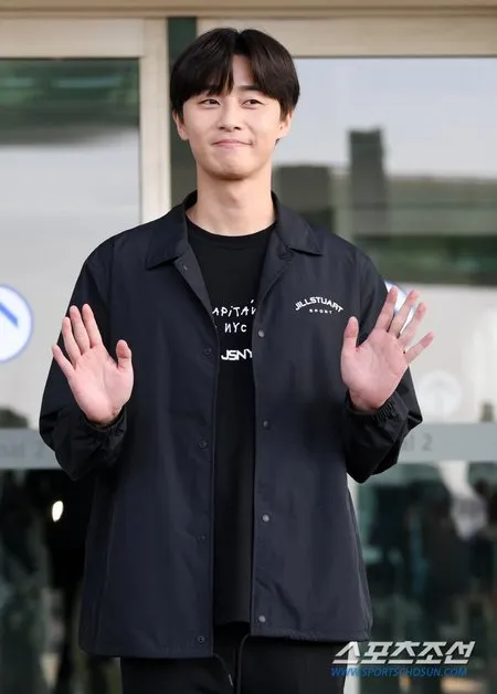 Hasil gambar untuk park seo joon di bali