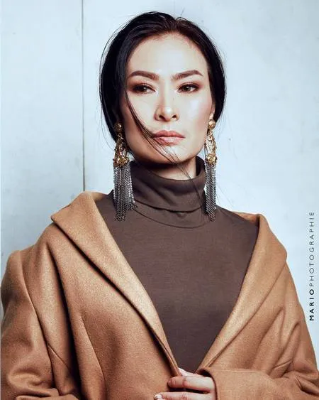 FOTO Penampilan Kompak Iis Dahlia Pemotretan Bareng Kedua Anaknya