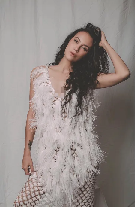 Foto Pesona Hot Body Killer Sophia Latjuba Bikin Cewek Minder Kapanlagi Com