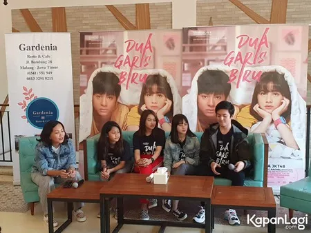 FOTO: Preskon DUA GARIS BIRU di Malang, Ada Zara & Angga Yunanda!